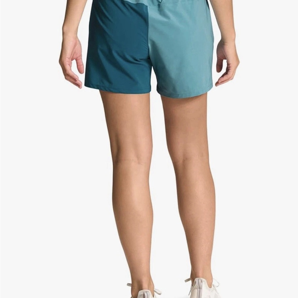 The North Face Women's XXL Teal and Blue Colorblock Shorts NWT - Picture 7 of 7